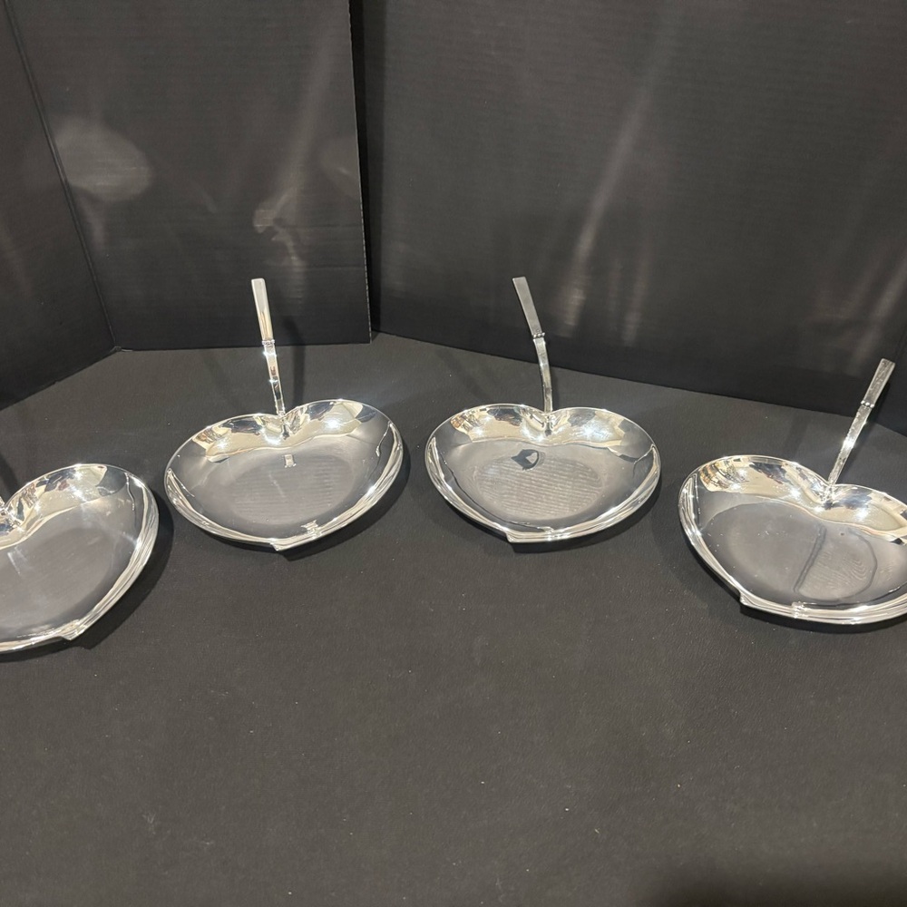 Silver Heart-Shaped Dishes Set